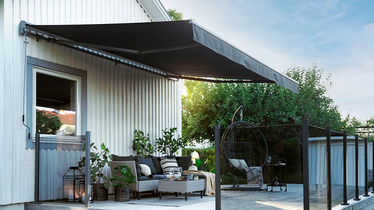 Rusta_2023_S2_Terrassmarkis motor 3,6x2,5m Grå_9995 SEK_9995 NOK_999,5 EUR