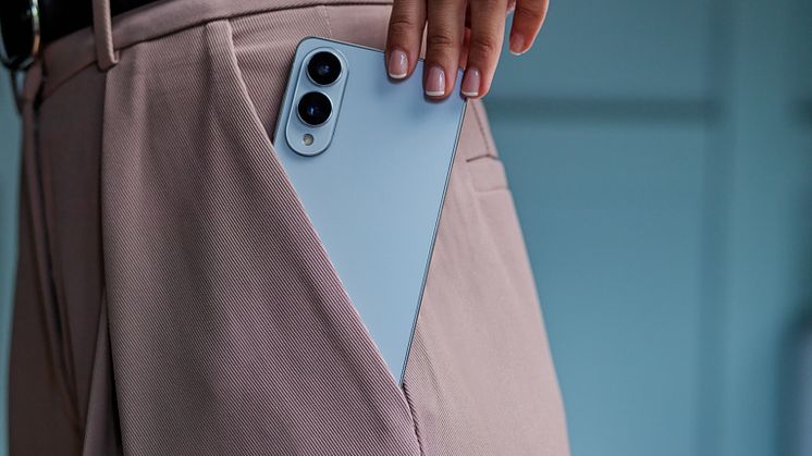 SAMSUNG EDGE 25_0004B.jpg