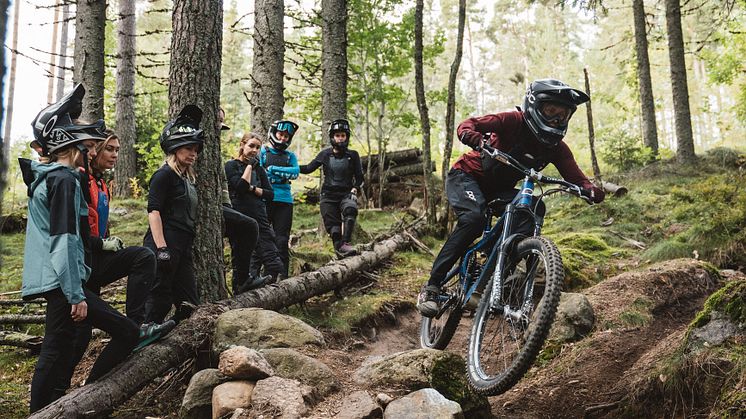 Cykelkurs i downhill_högupplöst