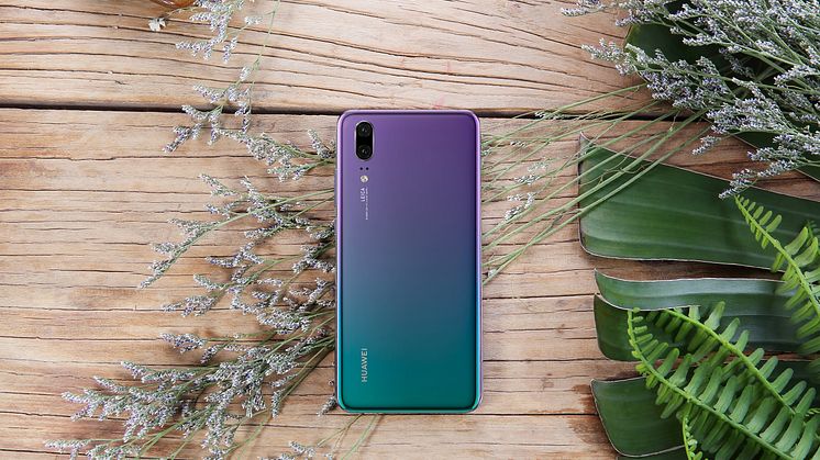 Inspirerad av norrsken:  Huawei P20 släpps i den populära färgen Twilight 