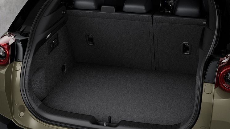 2022_MX-30_IPM1_Common_STD_C403_R-EV_INT_luggage_boot_1500W_outlet
