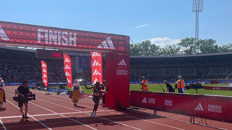 Marion Kibor från Kenya vann damklassen i adidas Stockholm Marathon 2024