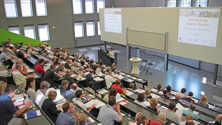Die Brandenburger ESF-Jahrestagung im Audimax der TH Wildau.