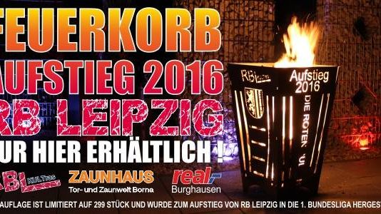 Die RB KULTRas freuen sich über den Aufstieg von RB Leipzig und Bärenherz freut sich über die Unterstützung