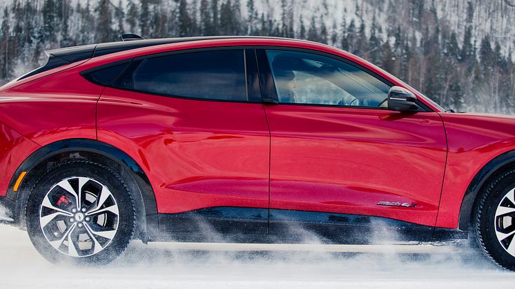 Ford Mustang Mach-E, vinterbilder, Norge, 2021