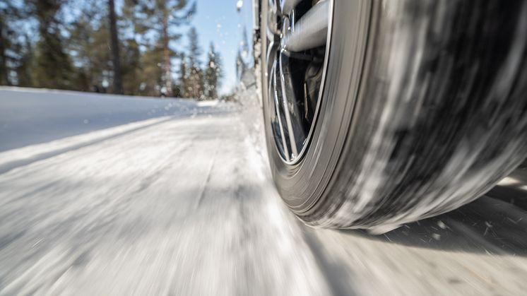 Nokian+Tyres+Hakkapeliitta+R5+(20)