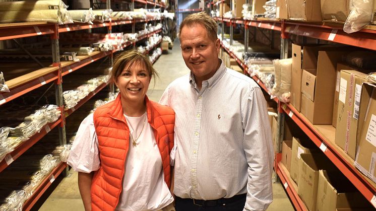 En nedlagd toffelfabrik är nu ett framgångsrikt logistikcenter med 266 nya solpaneler från Skånska Energilösningar.