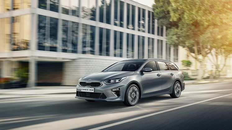 kia_ceed_sw_shot_001_a_v04_RGB_crop