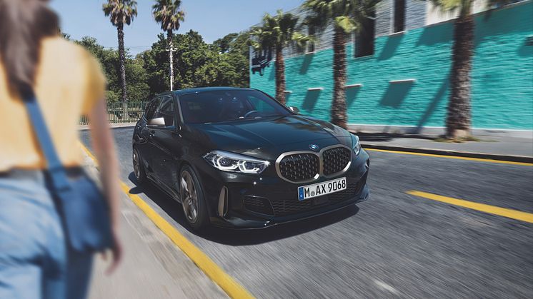CAP-Group hankkii autokouluihinsa lähes sata BMW:n 1-sarjalaista 