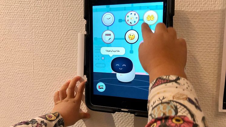 Förskoleroboten Laiban svarar på barnens frågor
