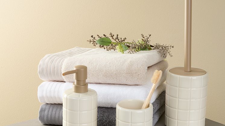 „Strandøjeblikke i dit hjem“: Die neue Nordic Bath Kollektion von JYSK bringt Strandmomente zu dir nach Hause