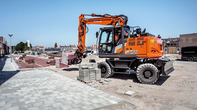 Hitachi_ZX150W_3