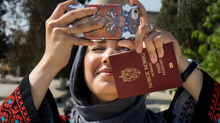 Faten Mahdi Al-Hussaini som turist i Jerusalem