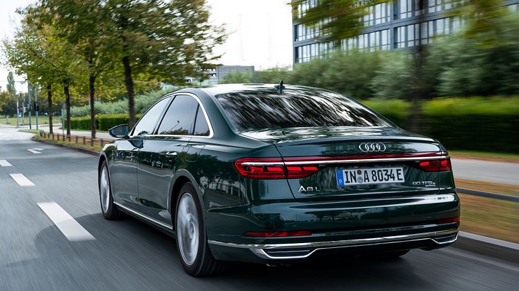 Luksus møder effektivitet i Audi A8 L PHEV