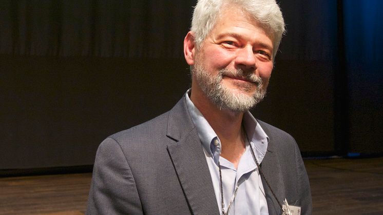 Bisamhället är en Superorganism, enligt professor Keith Delaplane