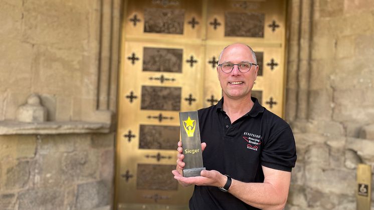 Kategorie Metallgestaltung: Metallgestalter Hans-Jörg Bender ist stolz mit seinem Team den Deutschen Metallbaupreis 2022 gewonnen zu haben.