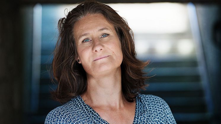 Helena Thorfinn kommer till Bellevuegårdsbiblioteket den 15 oktober för att prata om sina hyllade romaner "Innan floden tar oss" (2012) och "Den som går på tigerstigar" (2017). Foto Martin Magntorn