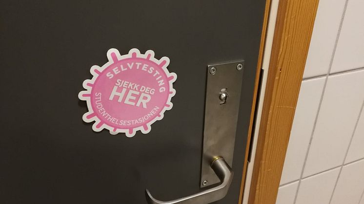Selvtest klistremerke