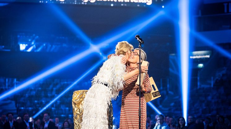 Takkeklem Kristin og Cesilie_Foto_FabelMedia_Webres.jpg