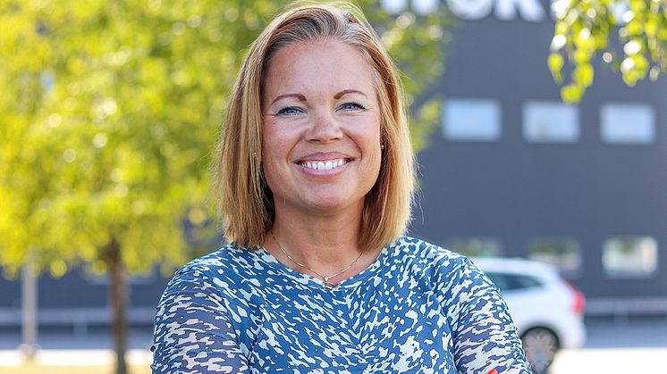Åsa Sterling är ny Divisionschef för Tunga Fordon och ser fram emot att få erbjuda kunderna inom Tunga Fordon ännu spetsigare produktutbud.