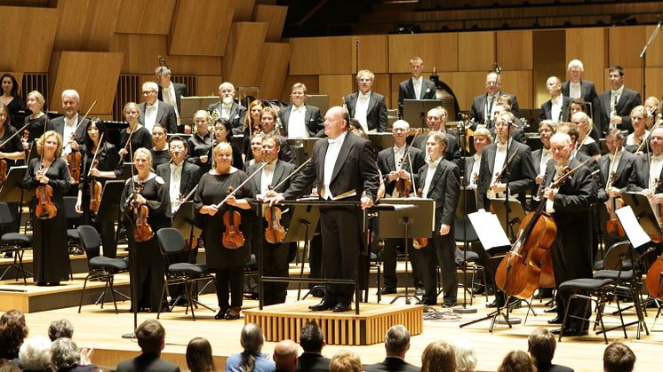 Malmö SymfoniOrkester, MSO, med chefsdirigent Marc Soustrot, i konsertsalen på Malmö Live.