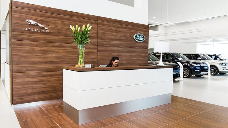 JLR_INT_171003 15