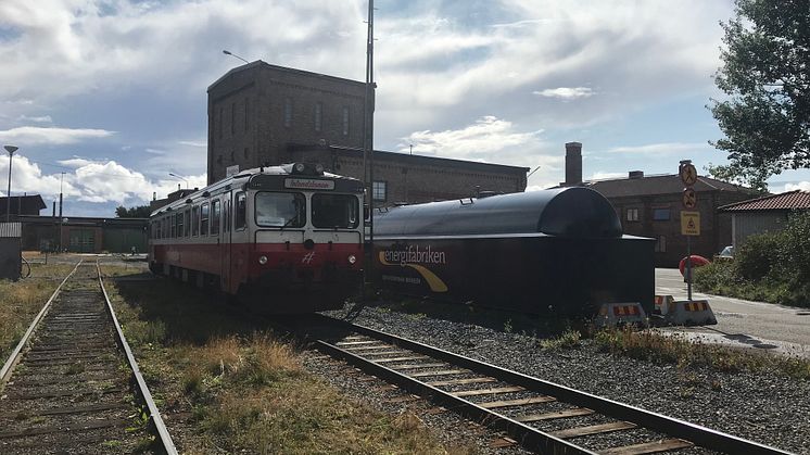 Både tåg och bilar kan nu tankas fossilfritt