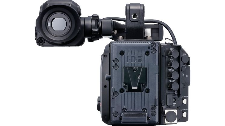 EOS C700 BCK 02