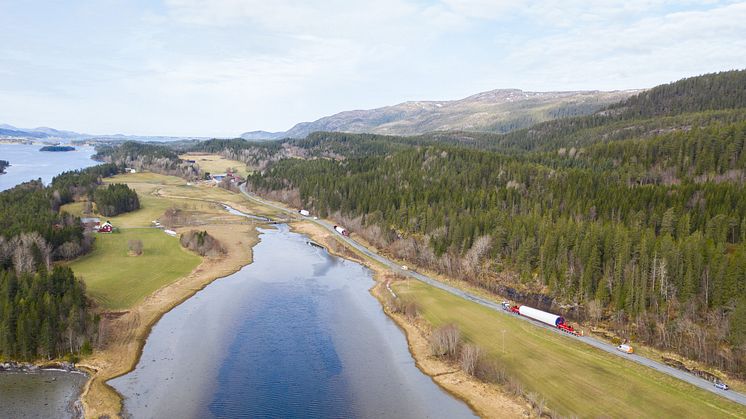 Transport fra Monstad til Kvenndalsfjellet, 27.4.2020