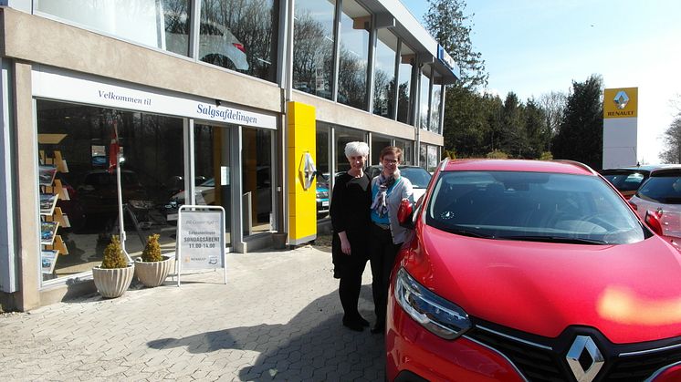 Gitte og Trine er 3. generation i familievirksomheden Bilcenter Syd, der i år kan fejre 60 års jubilæum og smykke sig med titlen som Danmarks ældste Renault forhandler.