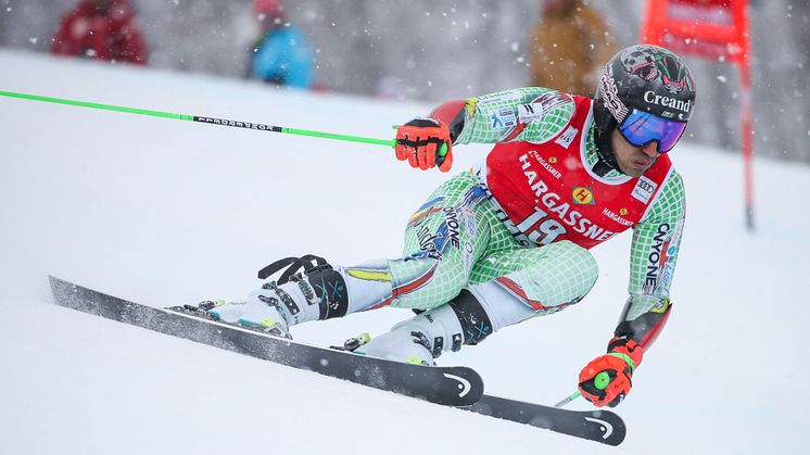 Joan_Verdu_Val_d_Isere_GS_action_23