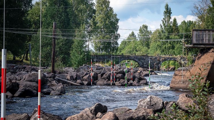 Vatten_KajaktivDalaFloda_AnnaHolm_VisitDalarna