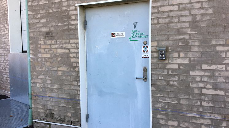 Väghöjning utanför Folkteatern