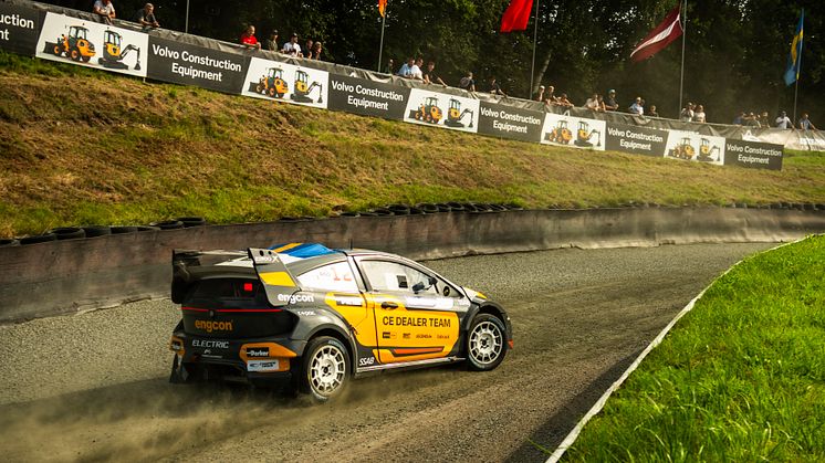 Klara Andersson i RX2e på Estering