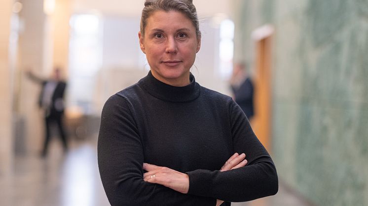 Anna J - seriös