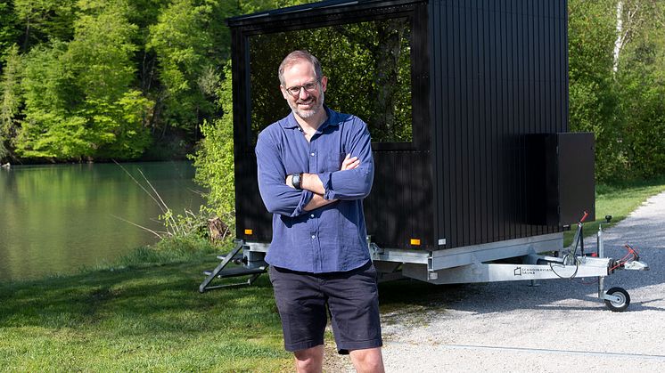 Stefan Wanzenried ist Inhaber der Kommunikationsagentur Wanzenried & Partner, und wie viele andere Führungskräfte ist seine Arbeitswoche oft hektisch. Ein neuer skandinavischer Einkauf soll ihm Freiraum zum Durchatmen schaffen. Bilde: PR.