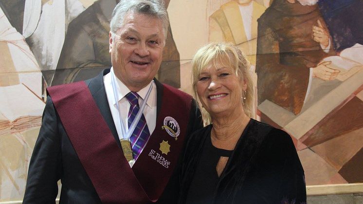 Dan Olofsson hedersdoktor också i Argentina. Christin Olofsson hedersmedborgare i Miliciana.