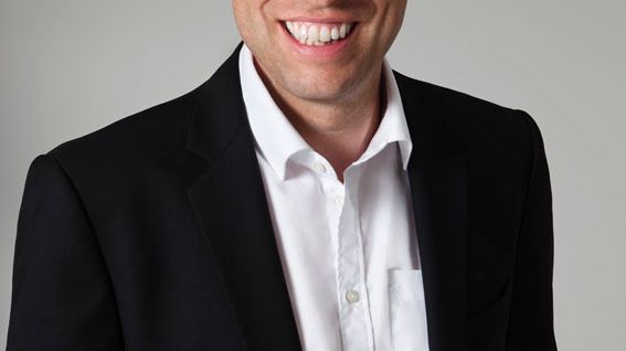 Florian Huber (CEO/Vorstandsvorsitzender) 