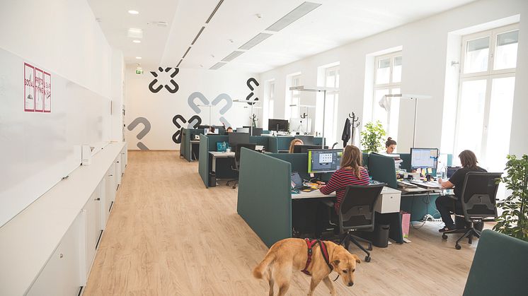 Preissteigerungen bei Rohmaterialien verteuern auch die Büro- und Objekteinrichtungen. Bild: IBA, kununu