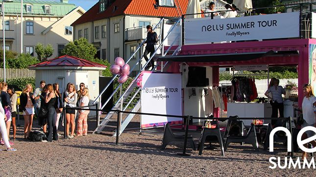 Nelly.com på ny sommarturné med Pop up stores 