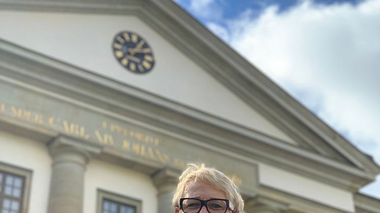 Idag lämnade regeringen och Folkhälsomyndigheten besked om dos 3 till äldre
