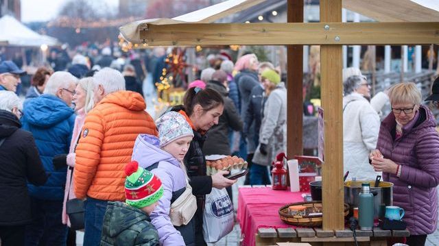 Stort julemarked i Brumunddal lørdag 7. des 2024.jpeg