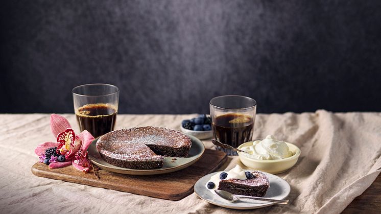 Almondy_Kladdkaka_Miljo_Cake