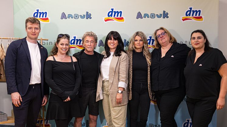 v.l.n.r.: Tobias Schneiderbanger (dm), Joëlle Tourlonias (ANOUK), Peter Maffay (ANOUK), Sandra Stöcklein (dm), Hendrikje Balsmeyer (ANOUK), Nathalie Bordère und Hanim Aydin (dm)
