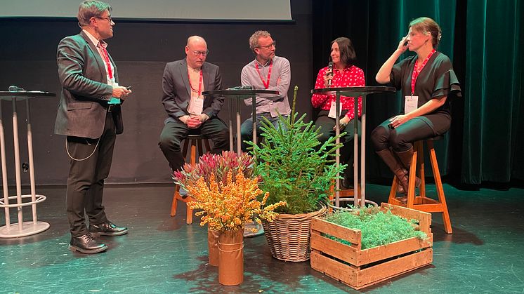 Sara Olsson, hållbarhetsstrateg i Oskarshamns kommun, var särskilt inbjuden till energikonferensen Energting Syd för att berätta om arbetet med att ta fram den nya energi- och klimatplanen. Foto: Energikontor Syd
