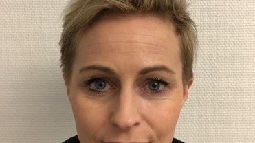 Linda Olsson, KMA-ansvarig på Peab region Ö-vik, är imponerad av Härnösandsföretaget Widells digitala egenkontroller i tjänsten Golv- och Våtrumskontroll. - Det underlättade verkligen för oss!
