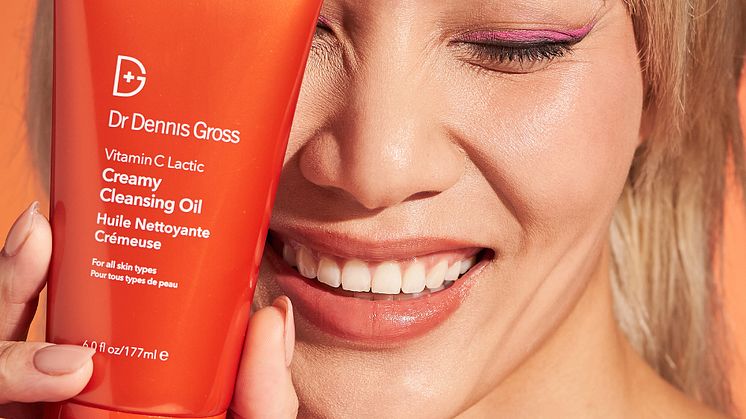 Vitamin C + Lactic Creamy Cleansing Oil          