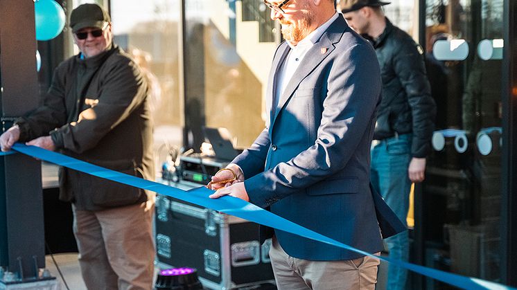 Burlövsbadet Invigning Kristoffer Daag Bandklippning