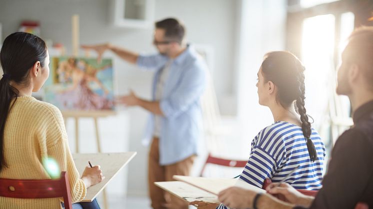 ​Ohållbara arbetsvillkor för gymnasielärarna