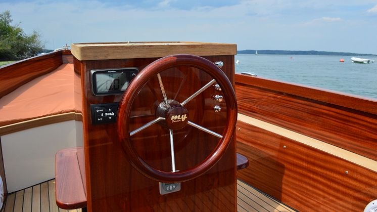 MY-Electroboat